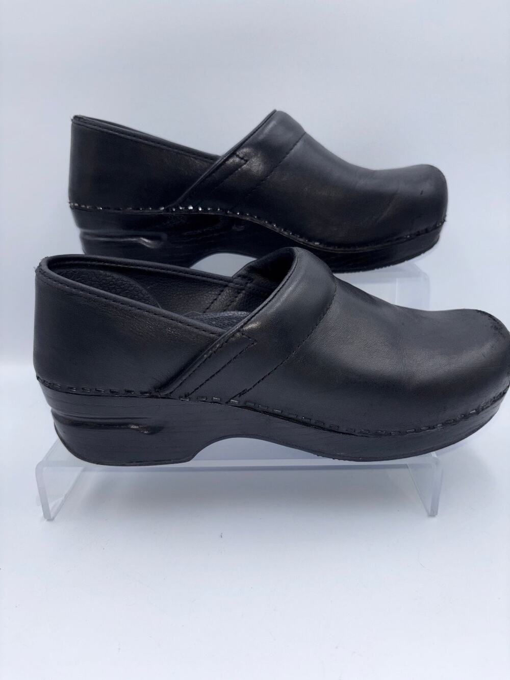 Lands' End Clogs Women's Black US 7B Leather Slip-On Mules Comfort Shoes